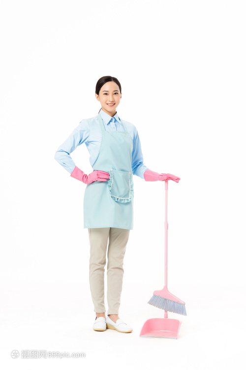 女性家政服务 扫出洁净，也扫出社会认知